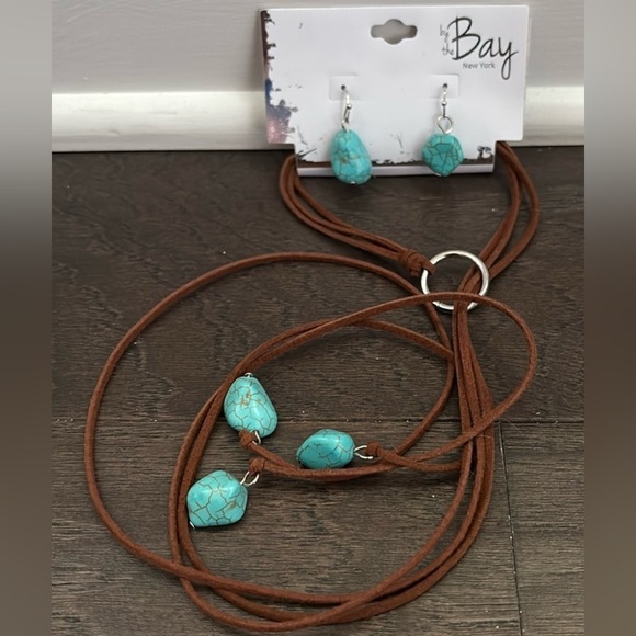 By The Bay NY Tassel Lariat necklace,suede like  cord w/3 faux turquoise stones - Picture 1 of 7